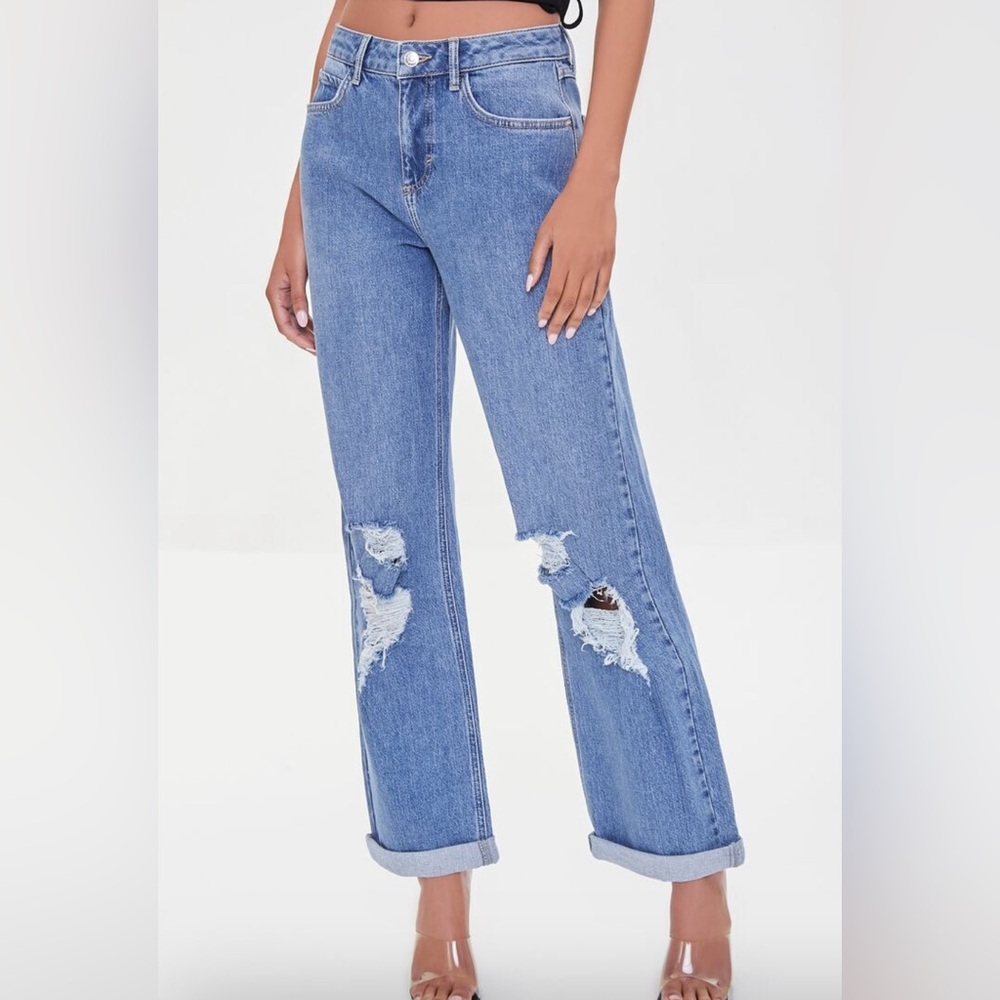 Forever 21 90’s Fit Pre Torn Straight Leg Jeans-Size 27